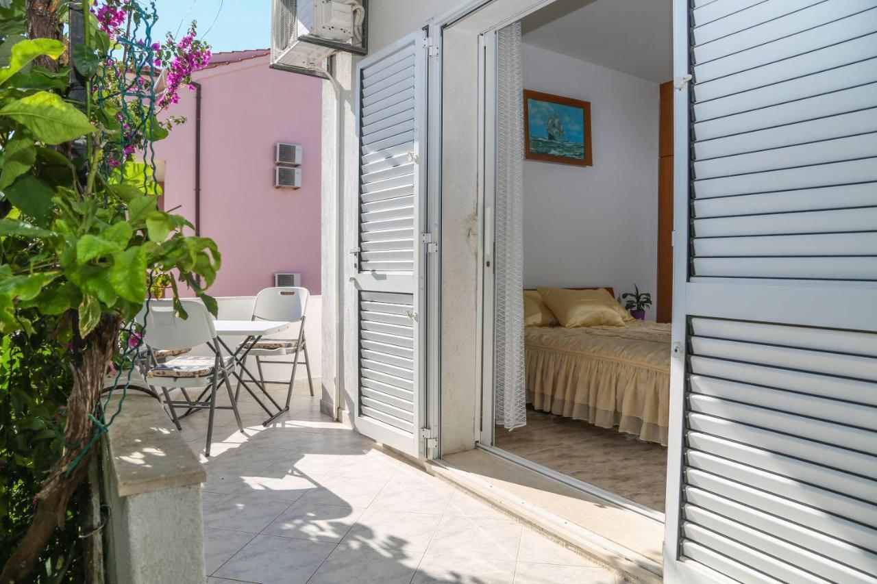 Apartments Butkovic Hvar Town Esterno foto