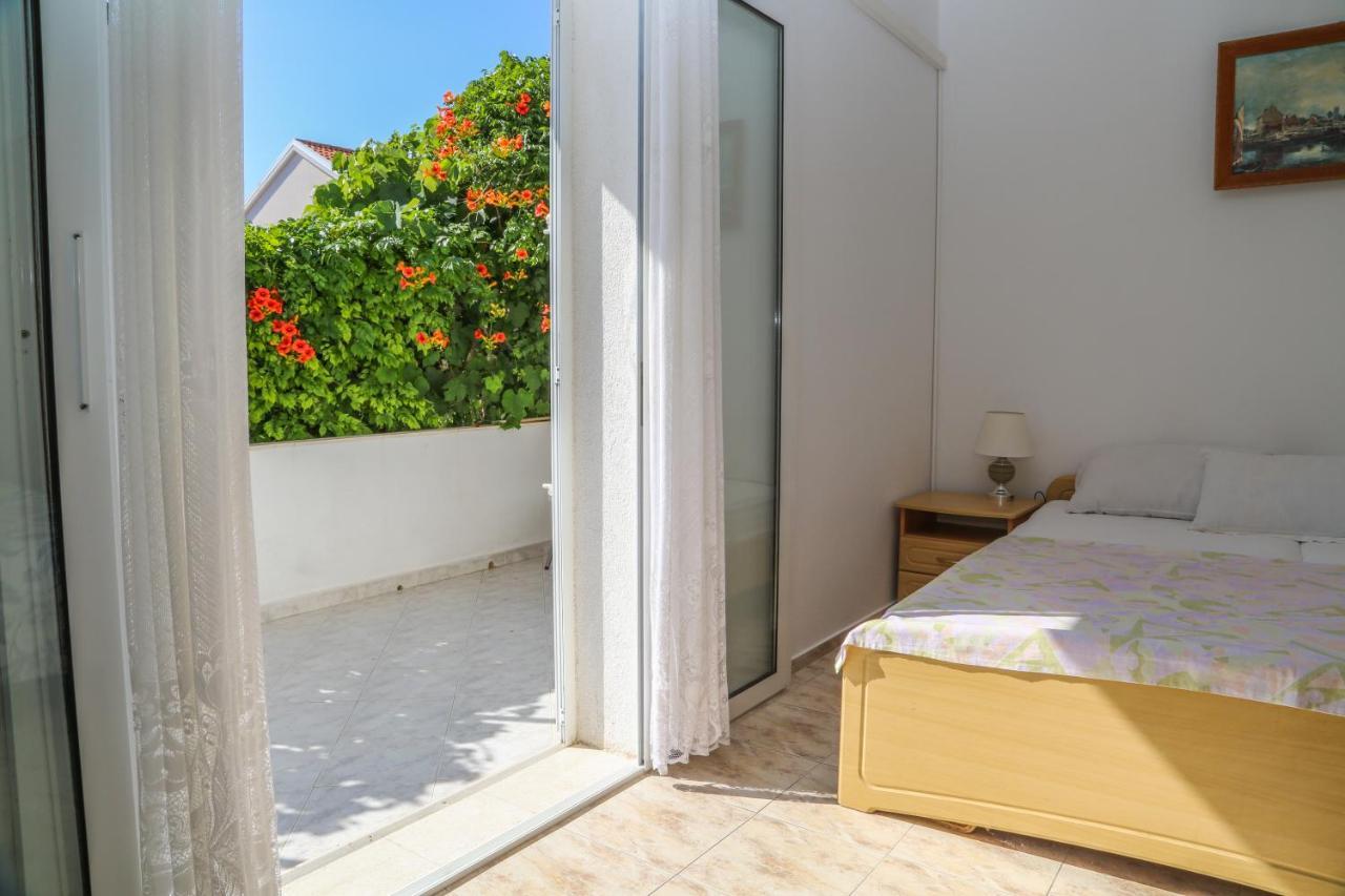 Apartments Butkovic Hvar Town Esterno foto