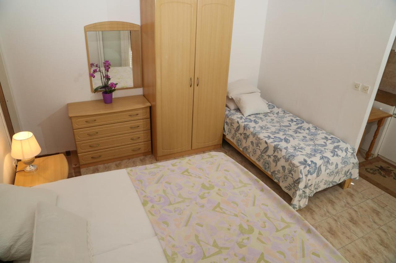 Apartments Butkovic Hvar Town Esterno foto