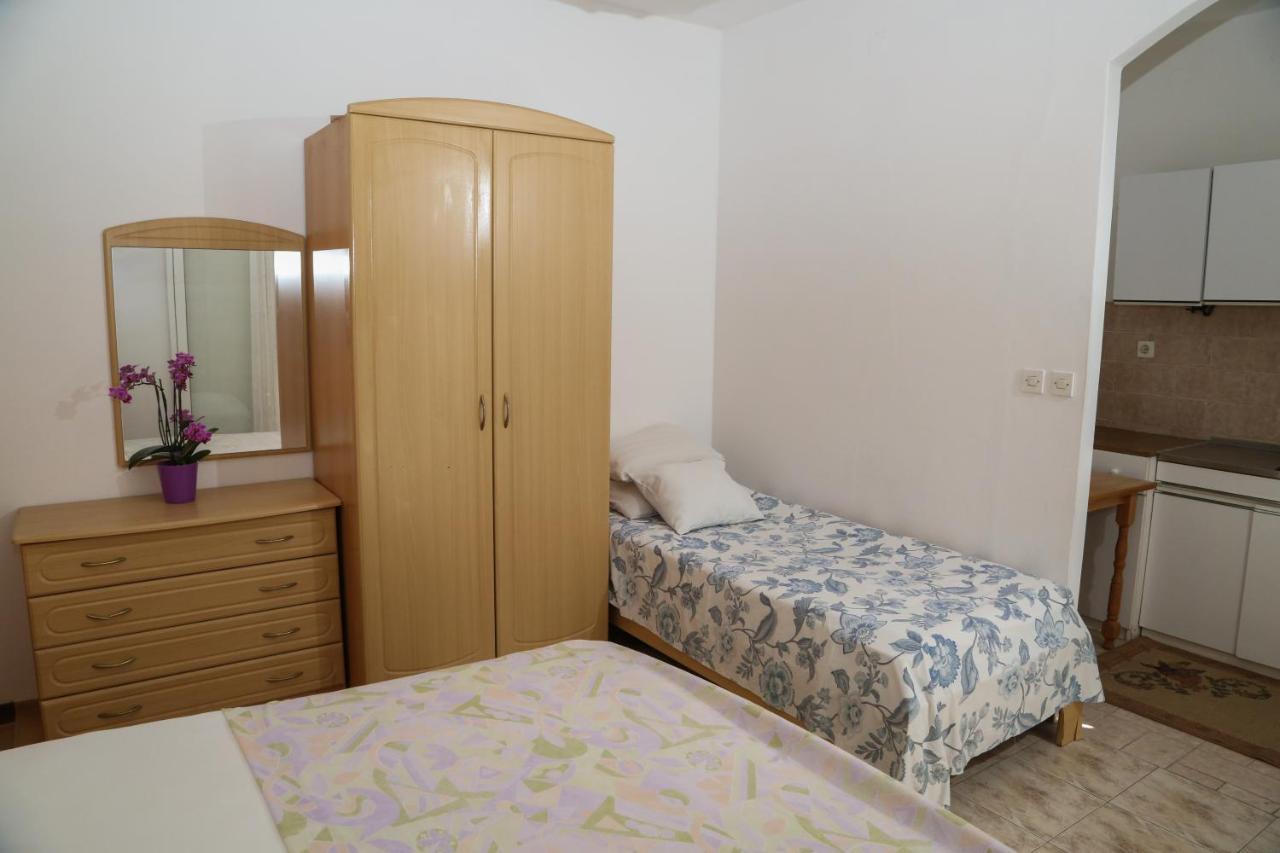Apartments Butkovic Hvar Town Esterno foto