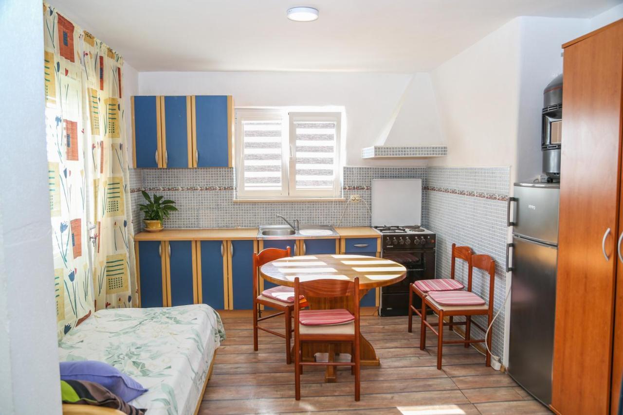 Apartments Butkovic Hvar Town Esterno foto