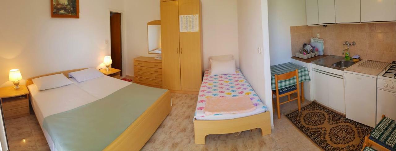 Apartments Butkovic Hvar Town Esterno foto