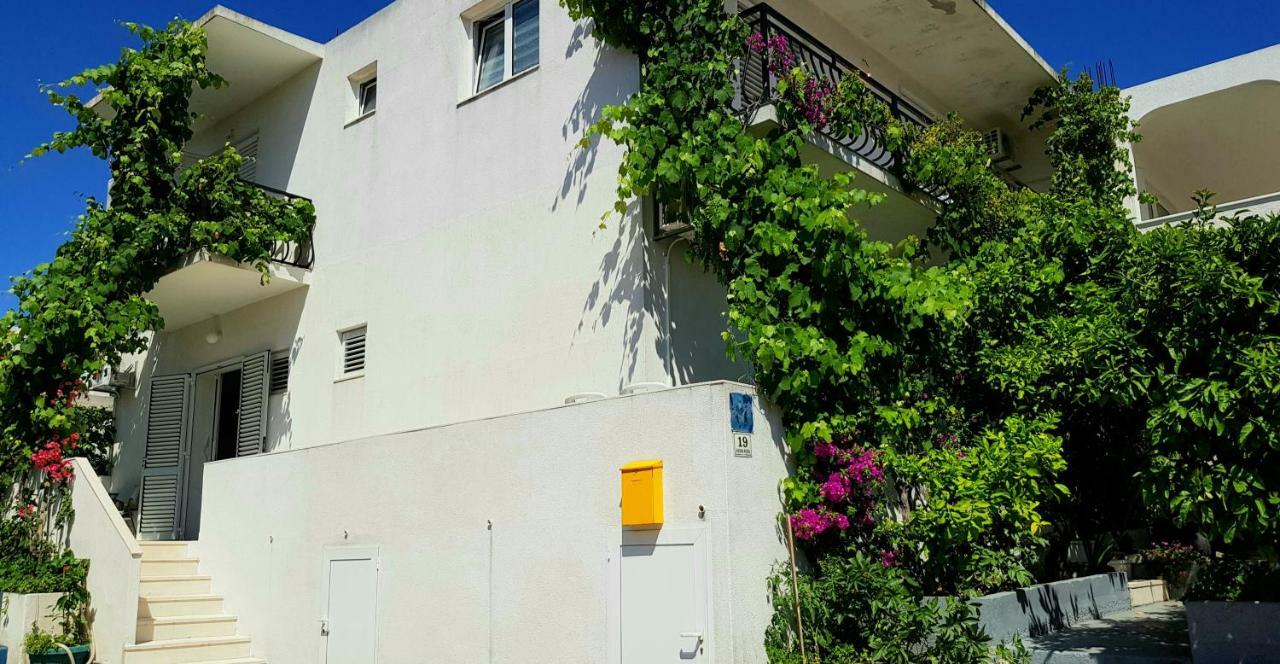 Apartments Butkovic Hvar Town Esterno foto